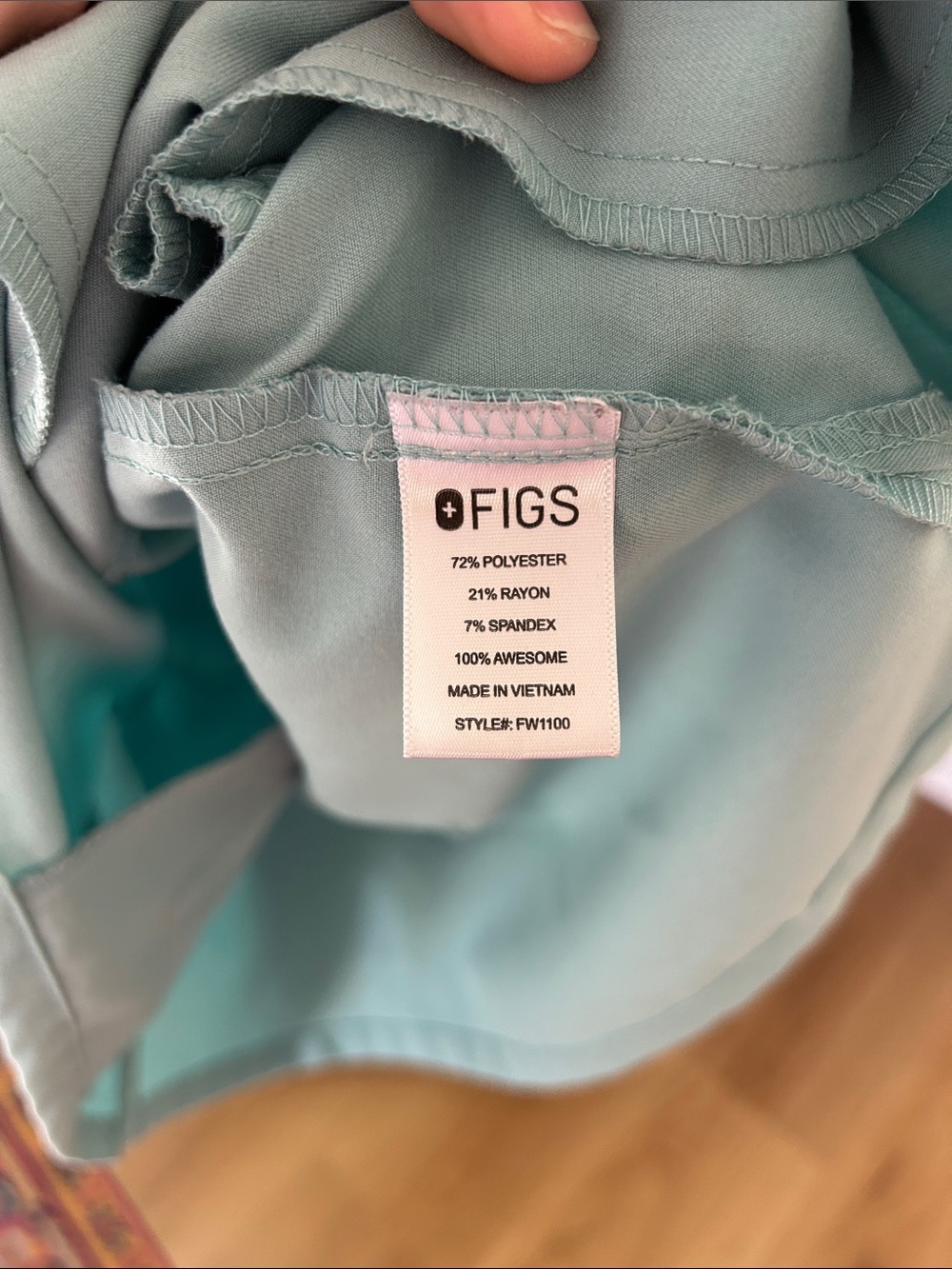 Figs Casma Three-Pocket Scrub Top. Size small. PO #1403 - Picture 4 of 5